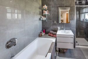 Photo 18- click for photo gallery